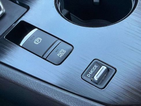 Certified 2023 Nissan Rogue SV FWD image 19