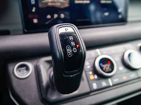 Used 2020 Land Rover Defender 110 S image 24