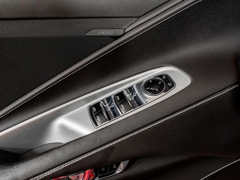 Used 2021 Chevrolet Corvette Stingray Convertible w/ 1LT image 43