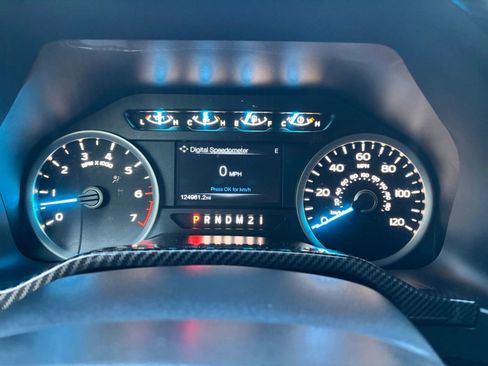 Used 2015 Ford F150 XLT w/ Equipment Group 302A Luxury image 31