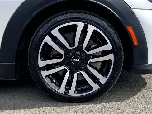 Certified 2023 MINI Cooper S w/ Signature Upholstery Package image 10