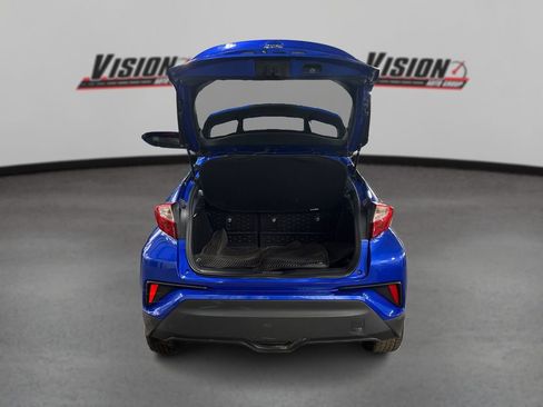 Used 2019 Toyota C-HR LE image 11