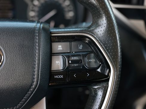 Used 2023 Toyota Tundra SR5 AWD/4WD image 32