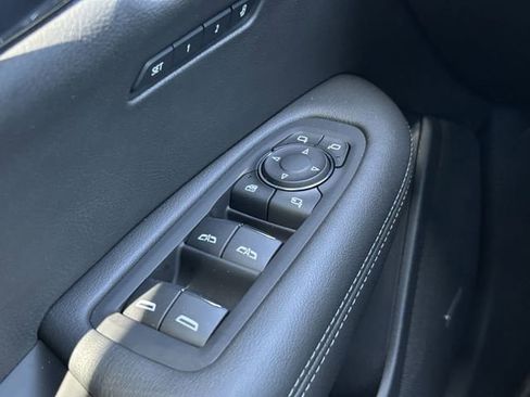 New 2025 Cadillac XT6 Premium Luxury image 23