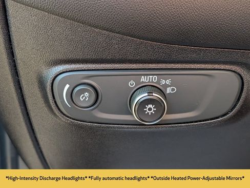 Used 2018 Chevrolet Equinox LT AWD/4WD image 10