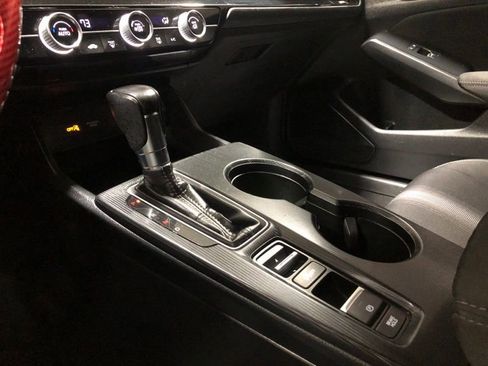 Used 2024 Honda Civic Sport image 29