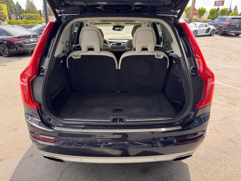Used 2016 Volvo XC90 T6 Momentum w/ Momentum Plus Package AWD/4WD image 5