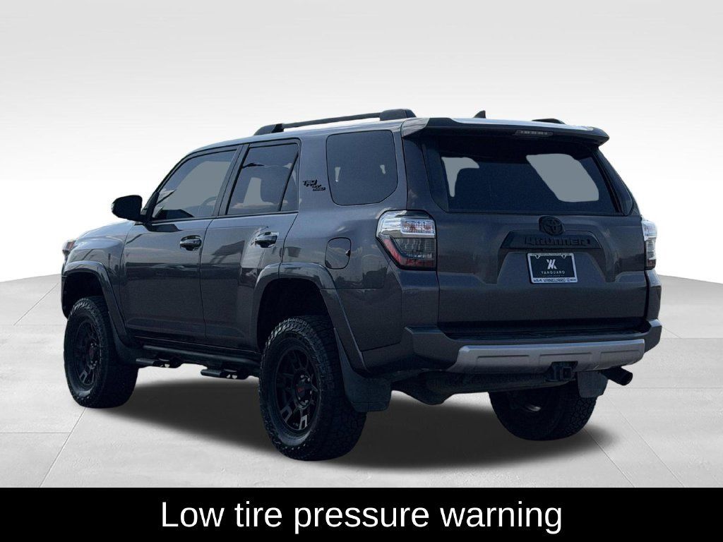 Used 2019 Toyota 4Runner TRD Off-Road Premium AWD/4WD image 7
