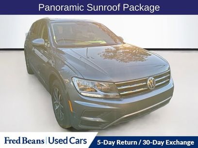 Used 2021 Volkswagen Tiguan SE w/ Panoramic Sunroof Package