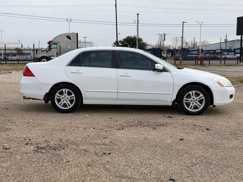 Used 2007 Honda Accord SE image 4
