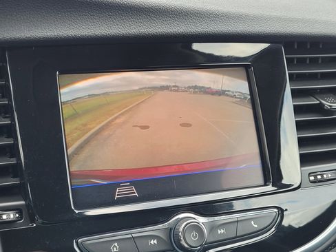 Certified 2022 Buick Encore Preferred w/ Safety Package image 20