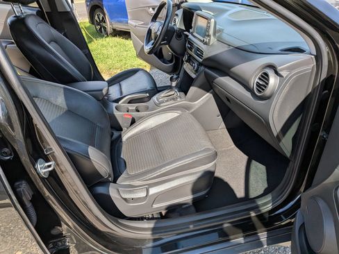 Used 2021 Hyundai Kona Limited AWD/4WD image 41