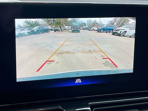 Used 2024 Chevrolet TrailBlazer LT w/ Driver Confidence Package image 14