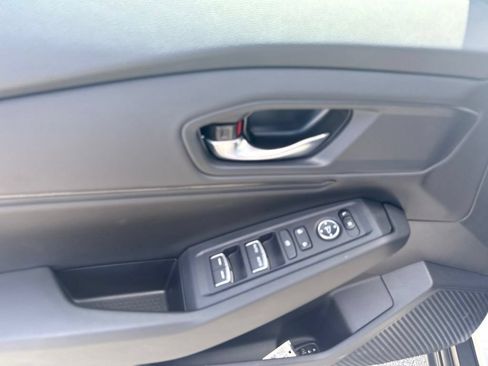 Used 2025 Honda Accord SE image 17