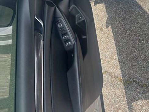 Used 2018 Honda Accord Sport image 13