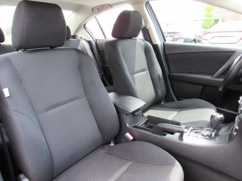 Used 2012 MAZDA MAZDA3 i Touring image 28