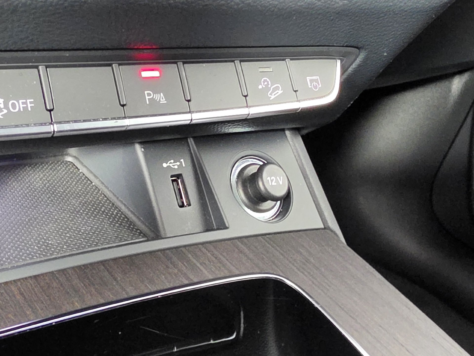 Certified 2024 Audi Q5 Premium AWD/4WD image 33