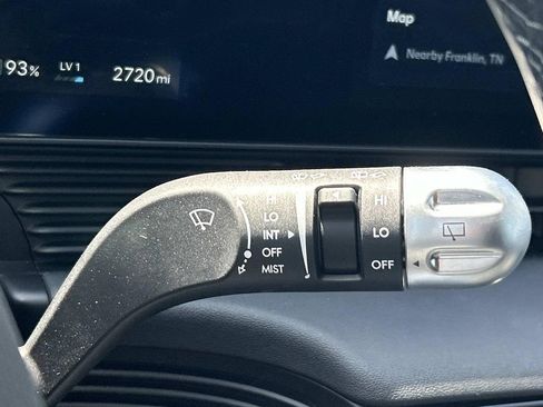 Used 2025 Hyundai Ioniq 5 SEL RWD image 33