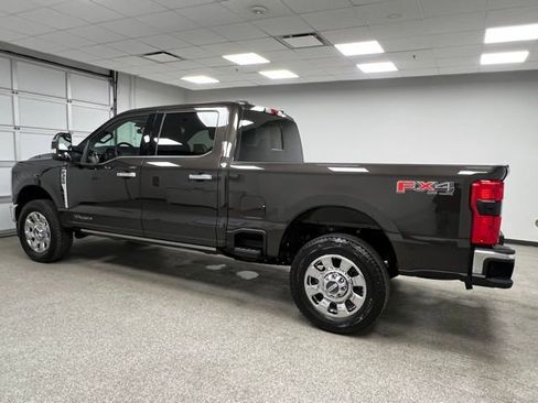 Used 2025 Ford F350 Lariat w/ Lariat Ultimate Package image 7