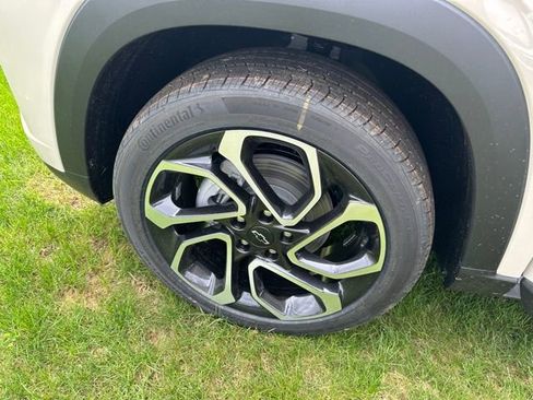 New 2026 Chevrolet Trax RS FWD image 8