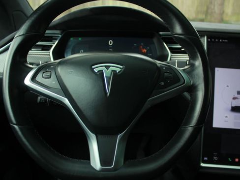 Used 2017 Tesla Model X 90D AWD/4WD image 13