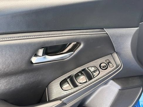 Used 2023 Nissan Sentra SV FWD image 14