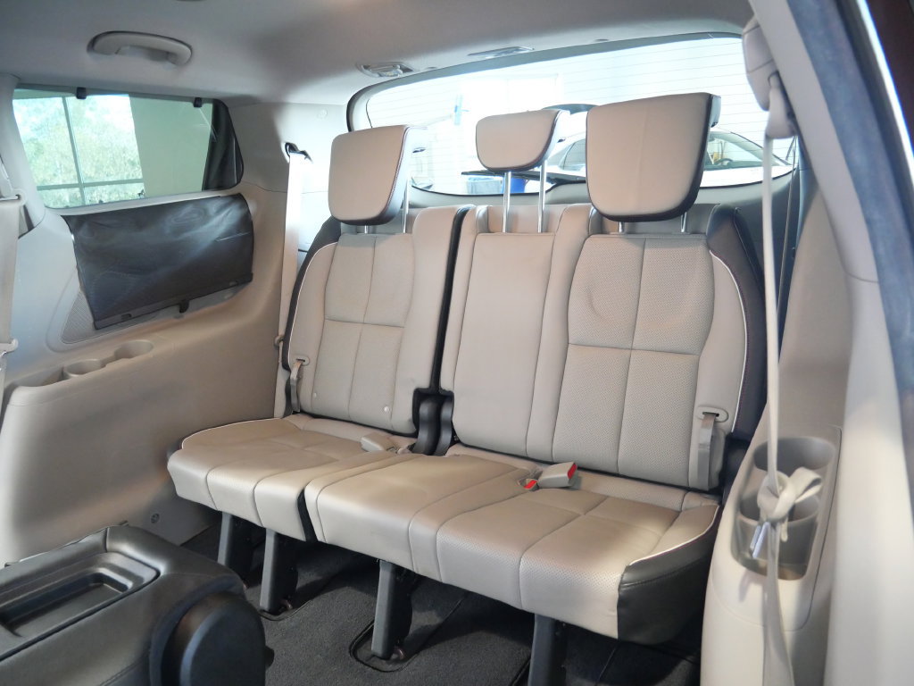 Used 2020 Kia Sedona EX FWD image 26