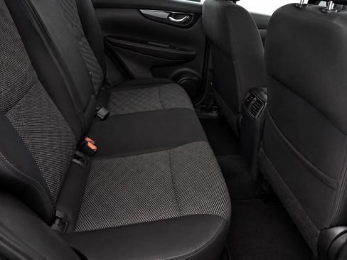 Used 2018 Nissan Rogue Sport SV FWD image 9