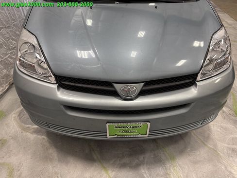 Used 2005 Toyota Sienna CE image 18