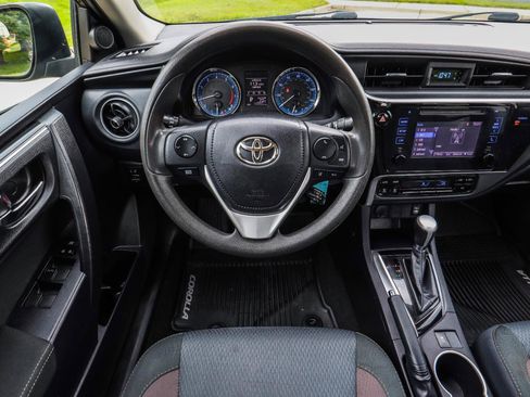 Used 2019 Toyota Corolla LE FWD image 22