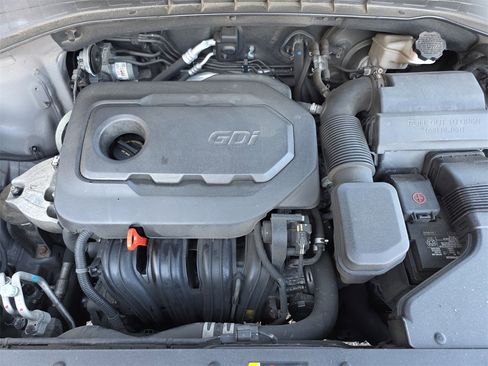 Used 2017 Kia Sorento LX image 10