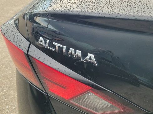 Used 2020 Nissan Altima 2.5 S FWD image 8