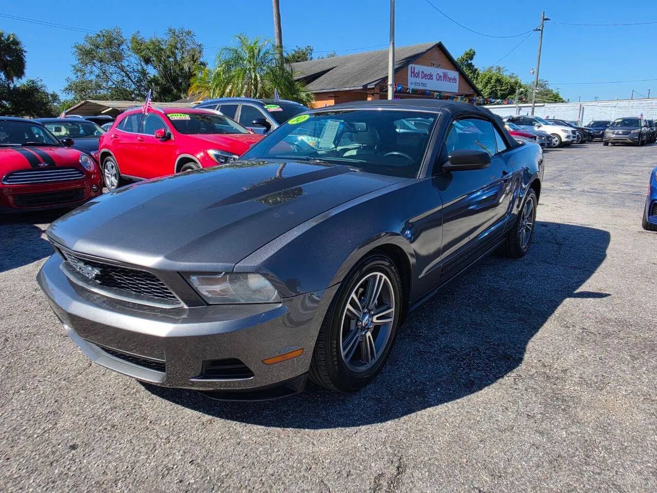 Used 2010 Ford Mustang Premium RWD image 1