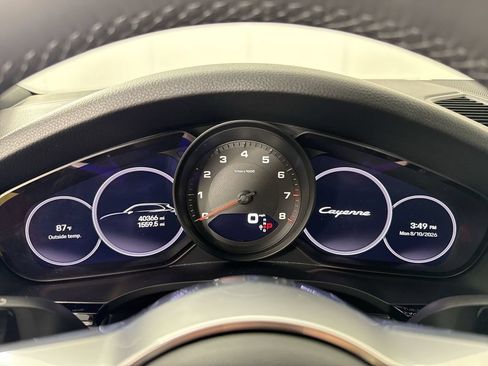 Certified 2023 Porsche Cayenne Platinum Edition AWD/4WD image 37
