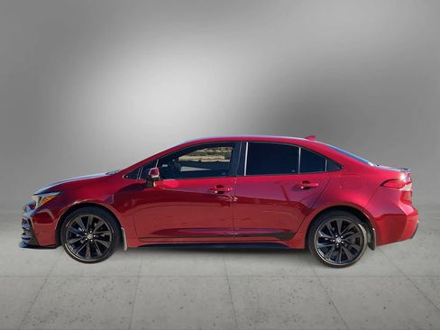 Used 2024 Toyota Corolla SE image 5