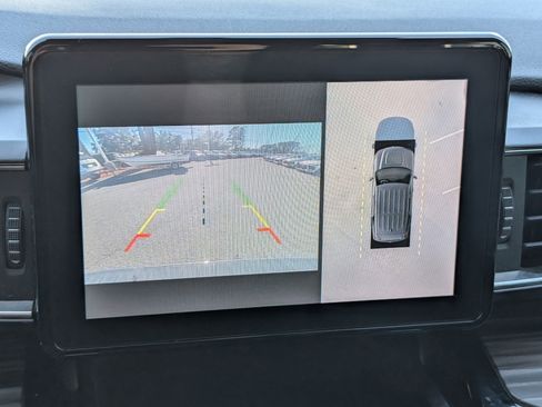 Used 2023 Ford Explorer Limited image 19