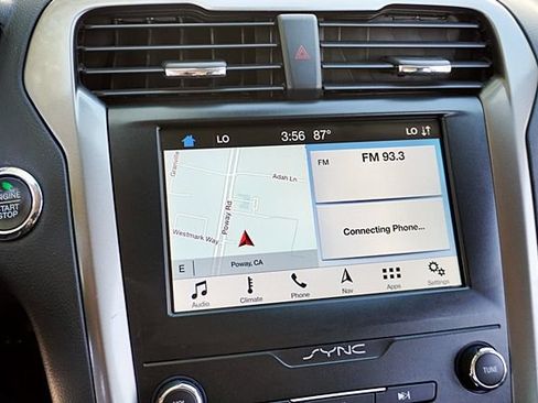 Used 2019 Ford Fusion SE FWD image 32