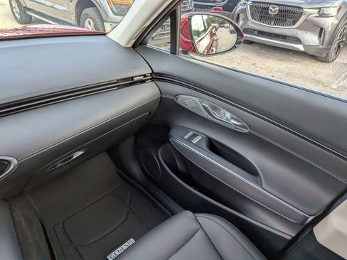 Used 2025 Genesis GV70 2.5T w/ Select Package AWD/4WD image 20