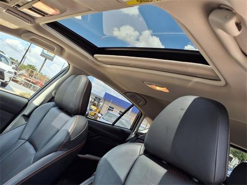 Certified 2021 Subaru Crosstrek 2.5i Limited w/ Moonroof Package 2 image 8