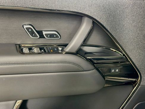 New 2027 Land Rover Range Rover Sport Dynamic SE AWD/4WD image 18