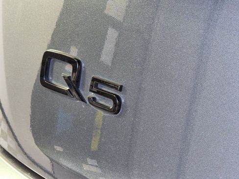 Certified 2024 Audi Q5 2.0T Premium Plus AWD/4WD image 11