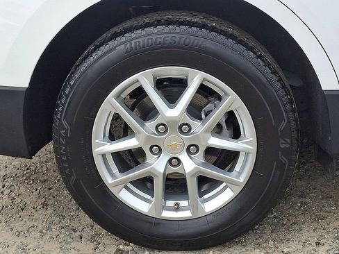 Used 2022 Chevrolet Equinox LT AWD/4WD image 34