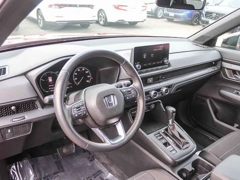 Used 2025 Honda CR-V Sport image 24
