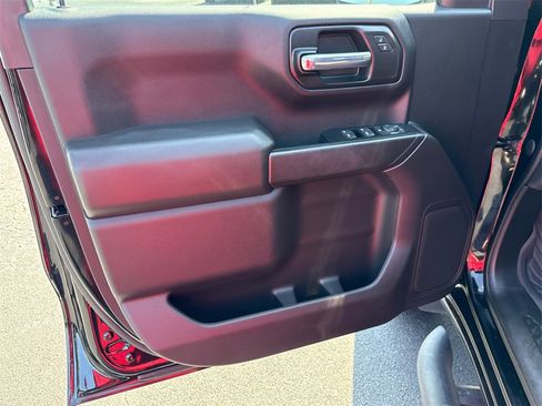 Used 2023 Chevrolet Silverado 1500 Custom Trail Boss image 10