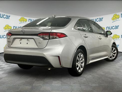 Used 2023 Toyota Corolla LE image 6