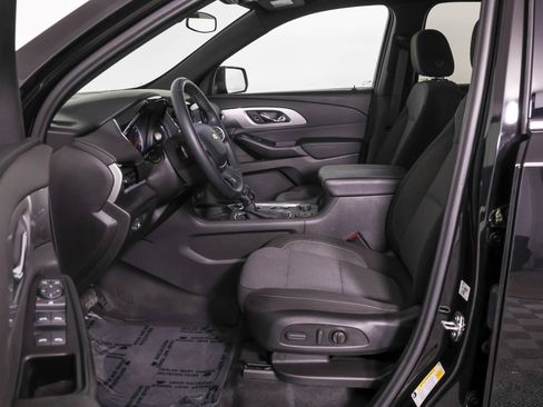 Used 2023 Chevrolet Traverse LT FWD image 6