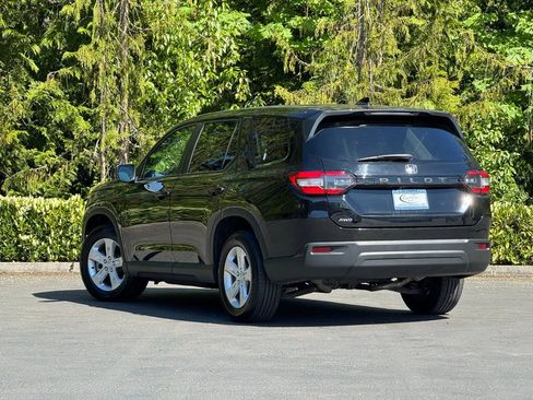 Certified 2023 Honda Pilot LX image 5