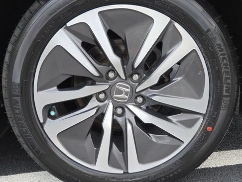 Certified 2021 Honda Accord EX image 16