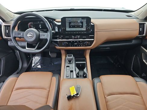 Used 2025 Nissan Pathfinder Platinum w/ Cargo Package FWD image 13