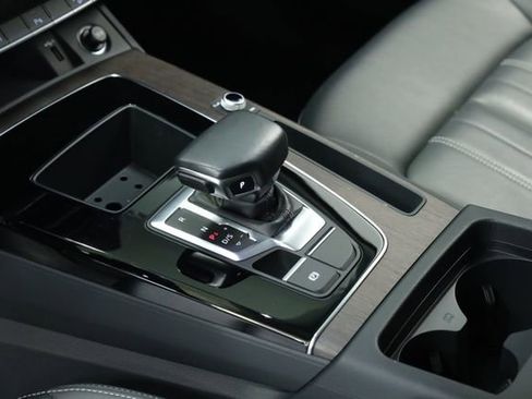 Used 2023 Audi Q5 2.0T Premium w/ Convenience Package image 30